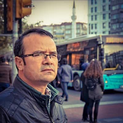 ئابدۇۋەلى ئايۇپ