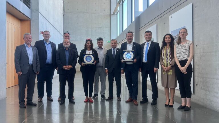 گىرمانىيە پارلامىنتى