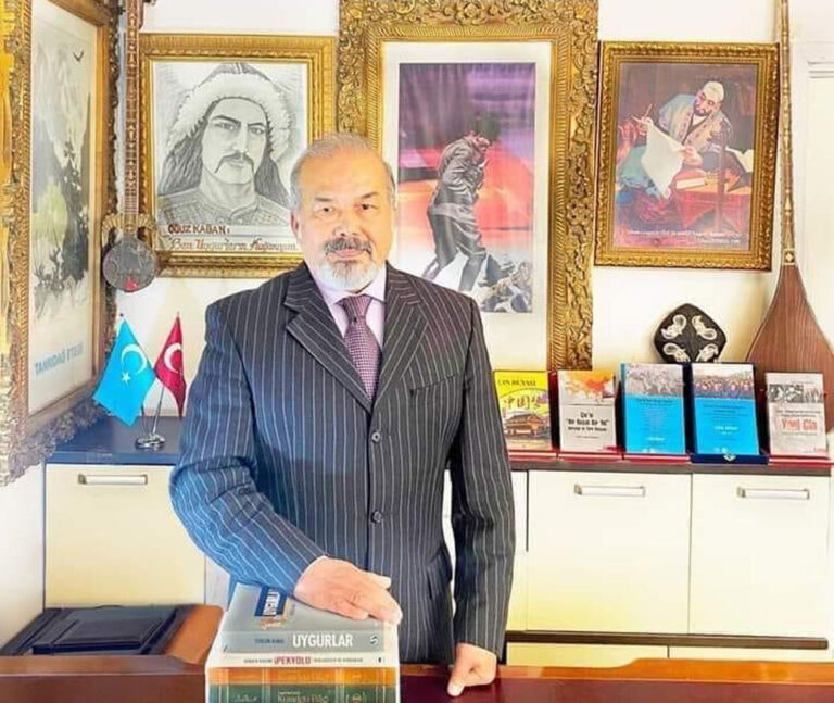 ئۇلۇغۋار غايىلىك ئىنسان- ساۋاقدىشىم دوكتور پەرھات قۇربان تەڭرىتاغلىق